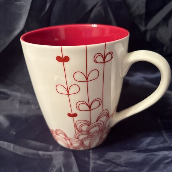 Starbucks Coffee Mug String Red Hearts Ivory 16oz Bone China 2009 HARD TO FIND - Picture 1 of 6